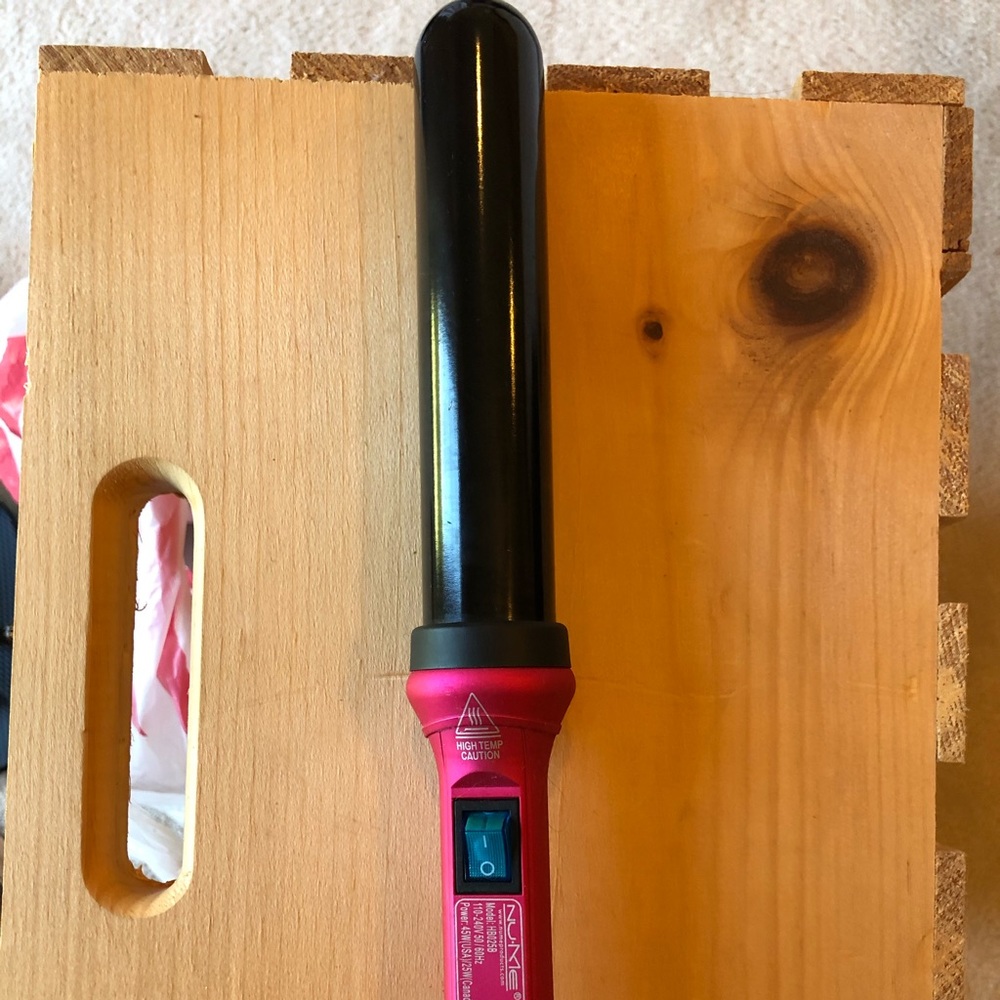 nume hair wand